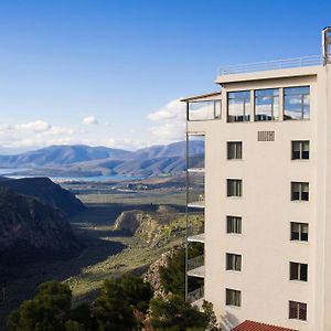 V Hotel Delphi